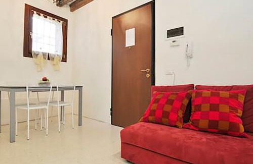 Santa Croce Apartment | San Polo apartment by Ca-Sa Check