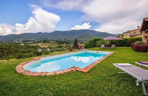 Tenaglie Villa | San Rocco 4, Emma Villas