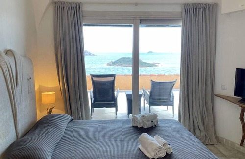 Capo Coda Cavallo Apartment | SAN TEODORO PUNTA EST MAGNIFICO TRILOCALE VISTA MARE