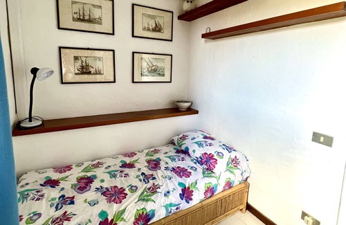 Capo Coda Cavallo Apartment | SAN TEODORO PUNTA EST TRILOCALE MERAVIGLIOSA VISTA MARE