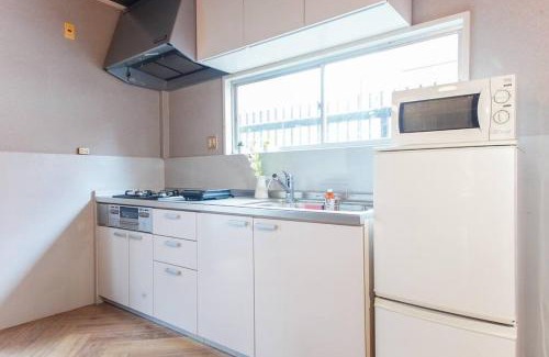 Nanbasennichimae Apartment | Sanacion Namba 難波千日前の5LDK120平米 駅徒歩2分 広々バルコニーでバーベキューも可能