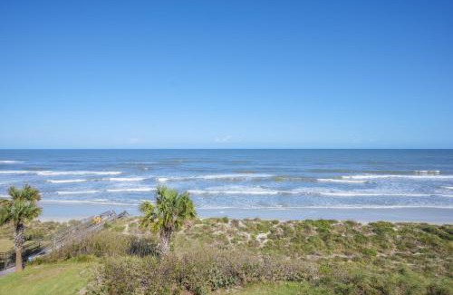 Crescent Beach Apartment | Sand Dollar 402