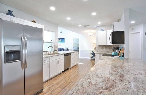 West Bradenton House | Sand Dollar - Newly Renovated Home w/Private Heated Saltwater Pool, Free Wifi