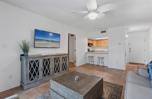 Villa Sabine Condo | Sand Dollar | Waterfront | Ground Floor, Easy Access to Little Sabine Bay | My Beach Getaways