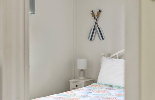 Traverse City Cabin | Sandbar Cottage 4 The