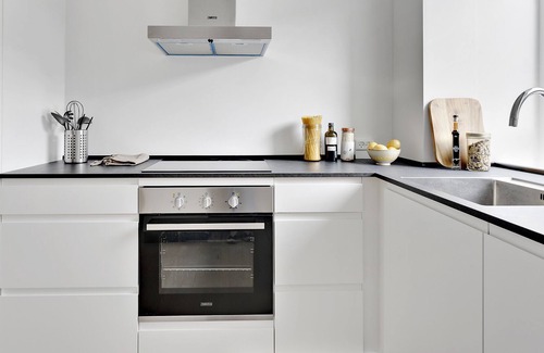 Roskilde Apartment | Sanders Fjord 2 - Smart 1-Bdr. Apt. Near Cathedral