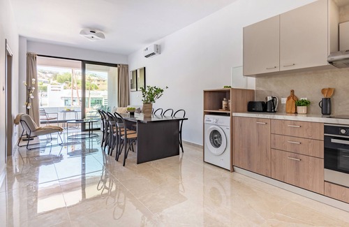 Agios Tychon Apartment | Sanders River Plaza - Jolly 2 Bedroom Apartment With Balcony