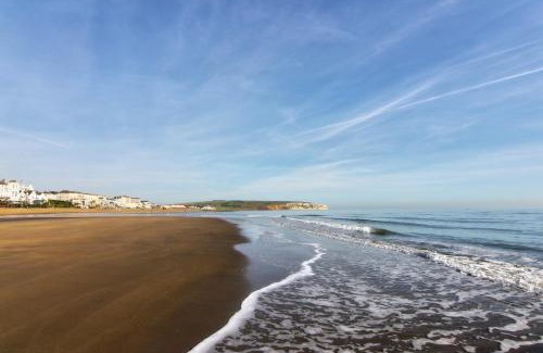 Sandown Apartment | Sandown Seaside apartment First Floor