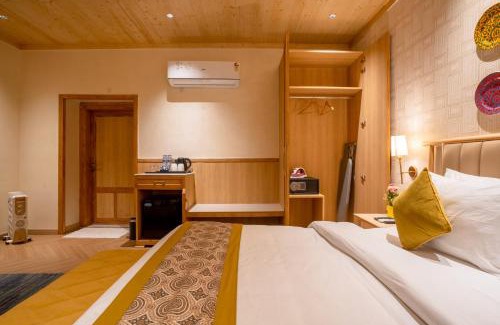 The Mall Road Hotel | SANDOZ Minerva - A Boutique Resort