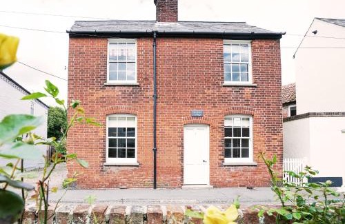Aldeburgh House | Sandpiper Cottage by The Suffolk Cottage Collection