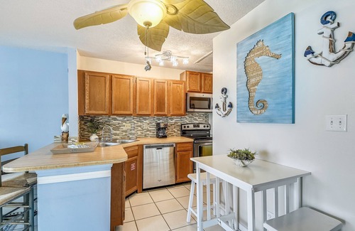 Holiday Isle Condo | Sandpiper Cove 8229 Studio Bedroom Condo by RedAwning