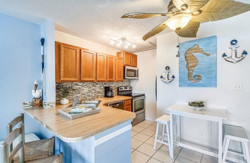 Holiday Isle Condo | Sandpiper Cove 8229 Studio Bedroom Condo by RedAwning