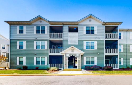 Rehoboth Beach Apartment | Sandpiper Village - 35542 East Atlantic Circle, Unit 203