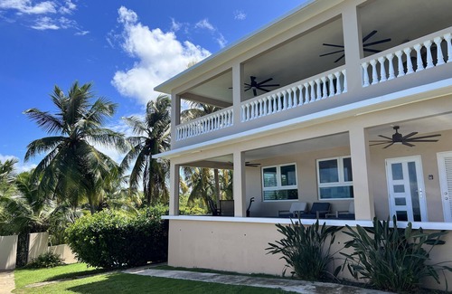 Florida House | Sands Beachfront Upstairs Ocean View & Pool