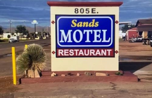 Van Horn Hotel | Sands Motel