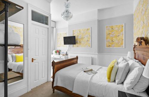 Torquay City Centre House | Sandway House