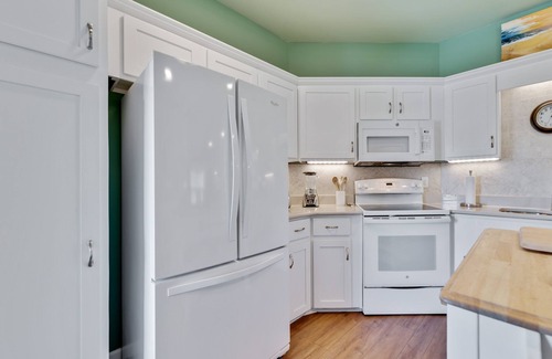Fort Morgan House | Sandy Bottoms! Beach Front! 180+ Rave Reviews! Discount on Weekly Stays!