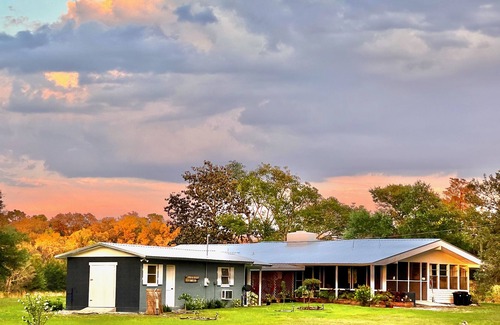 Crescent City House | SANDY LAKES FARM - 40+ acre private retreat on Sandy Lake
