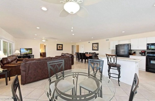 Woodland Estates House | Sandy Shore Pearl-Atlantic Ocean in your backyard, Fully Licensed & City Water!