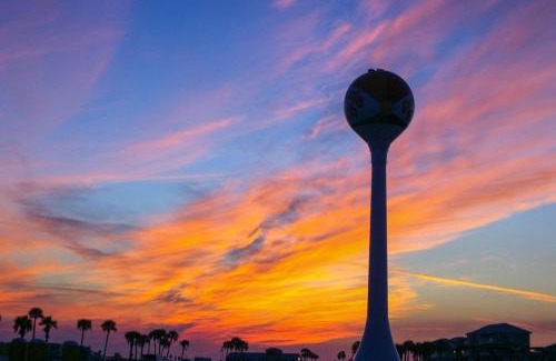 Pensacola Beach House | Sans Souci unit 401
