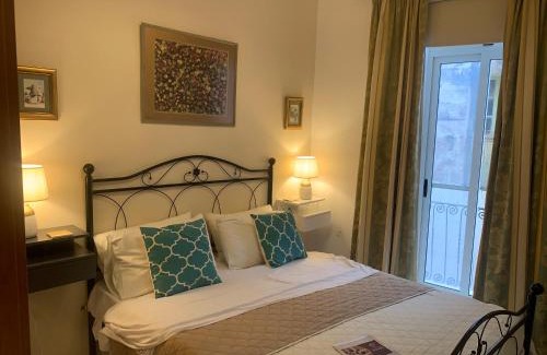 Victoria House | Santa Marija House