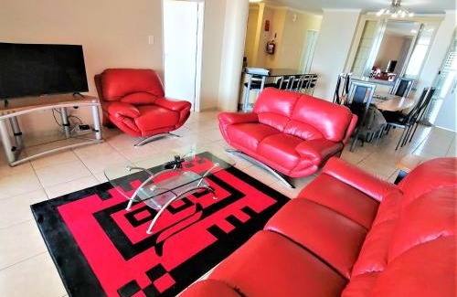Margate Beach Apartment | Santorini P