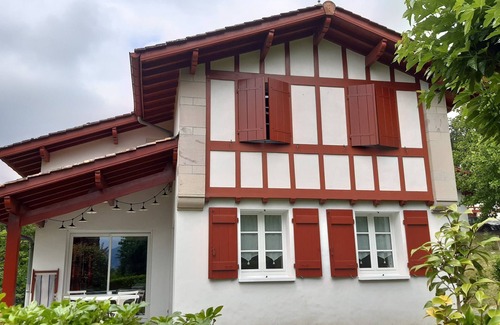 Sare House | Sare, between ocean and mountains