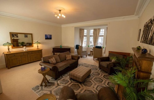 Oban House | Saskatchewan House in Oban Town Centre