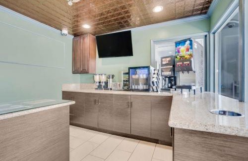 Central Berkeley Hotel | Sather Berkeley - SureStay Collection by Best Western
