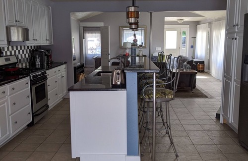 Saugatuck House | Saugatuck - Private Parking! Downtown! Entire House, Sleeps 6, Pets OK!
