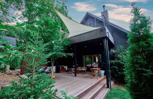 Miyota Villa | SAUNA FOREST CABIN 軽井沢 御代田 A棟 zen-asobi