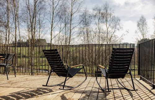 Neufchateau House | Sauna Lodge Stay with Hillview