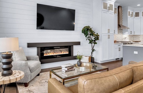 Hitch Village - Fred Wessels Homes House | Savannah Riverwalk Townhome