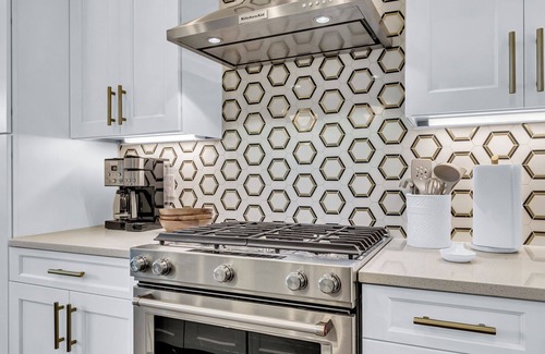 Hitch Village - Fred Wessels Homes House | Savannah Riverwalk Townhome