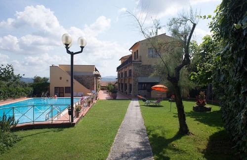 San Donato in Poggio House | Savor in San Donato in Poggio with a pool