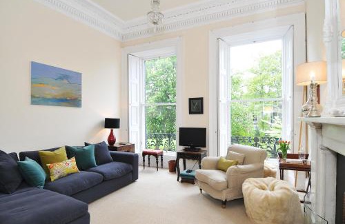 Bonnington Apartment | Saxe Coburg Place - 325