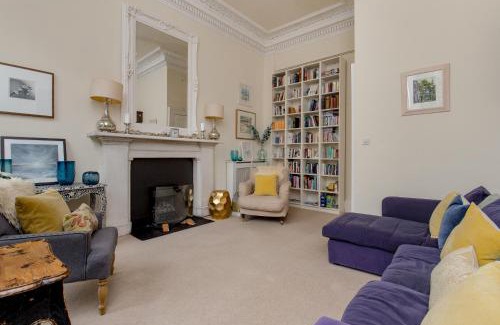 Bonnington Apartment | Saxe Coburg Place - 325