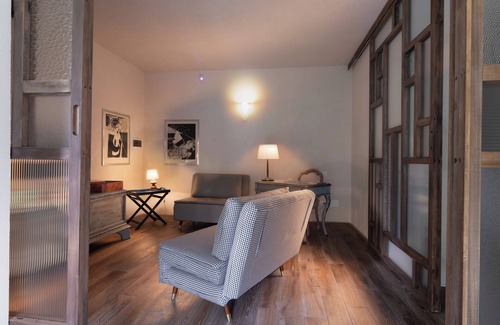 Pecetto Torinese Apartment | Scacco Matto, apartment with swimming pool, Torino