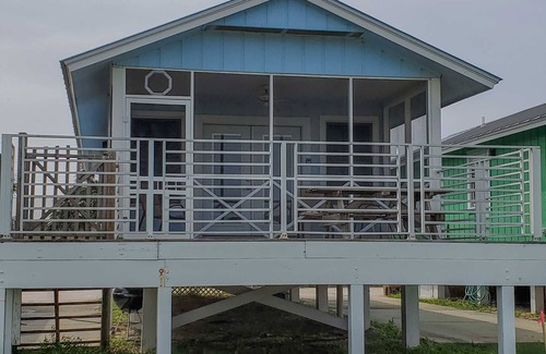 Cape San Blas Cottage | Scallop Cove #5 - The Blue Tortuga - Bayfront, Pet Friendly, Save 15% on 25' Bookings!