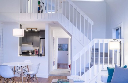 Mont-Tremblant Condo | Scandinavian style 2BDR Mezzanine with Lake and Mountain View