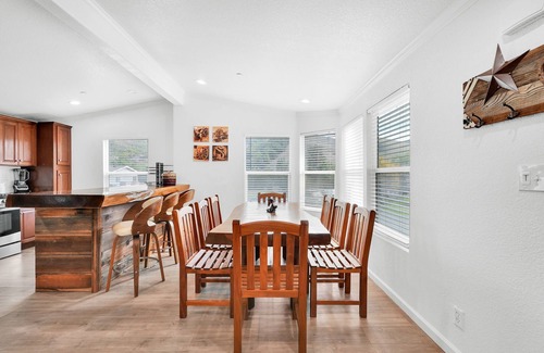 Castro Valley House | Scape to the Ranch: Relax, Work or Explore w/WiFi in fabulous Castro Valley