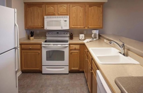 Branson Hotel | Scenic 2BR Near Branson Fun – Spacious, Clean & Ready for Families | 3 Units