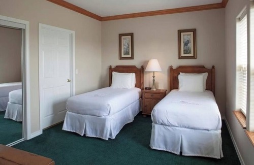 Branson Hotel | Scenic 2BR Near Branson Fun – Spacious, Clean & Ready for Families | 3 Units