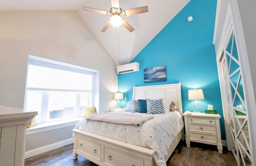 Town of Varick House | Scenic, Peaceful and Relaxing Seneca Lakefront Guest House-Stylish Space for Two
