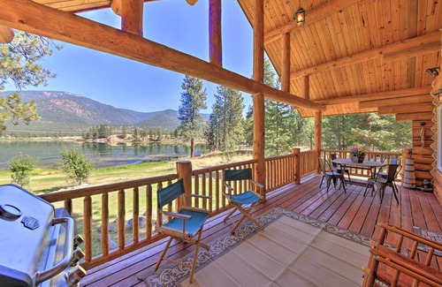 Thompson Falls Cabin | Scenic Riverfront Retreat w/Hot Tub & Kayaks!