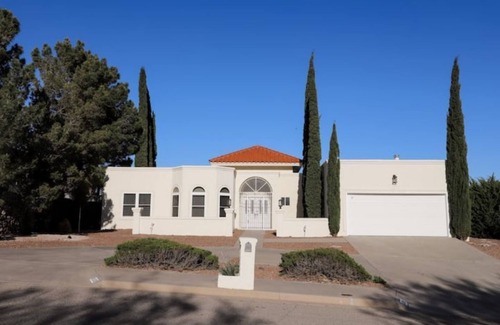 Biggs Field House | Scenic view Spacious Home