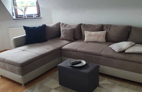 Friedrichsthal Apartment | Schöne, 2,5 Zi. Küche Bad Wohnung, mit Herrlicher Fernsicht