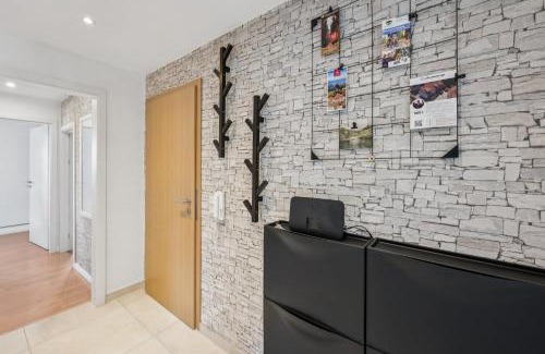Oberdorla Apartment | SCHUSTERjunge Homes I Zentrale Ferienwohnung I neu & modern I 3 Zimmer bis 6 Personen