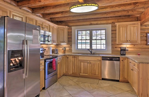 Groveoak Cabin | Scottsboro Cabin w/Fire Pit & Resort Access