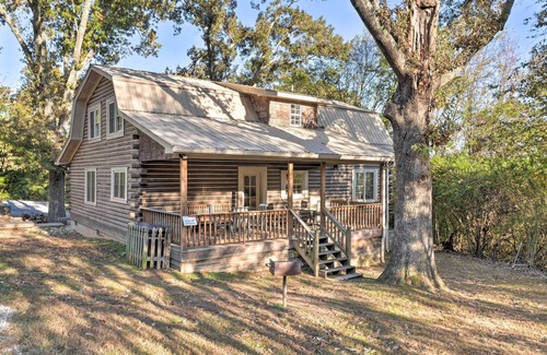 Groveoak Cabin | Scottsboro Cabin w/Fire Pit & Resort Access